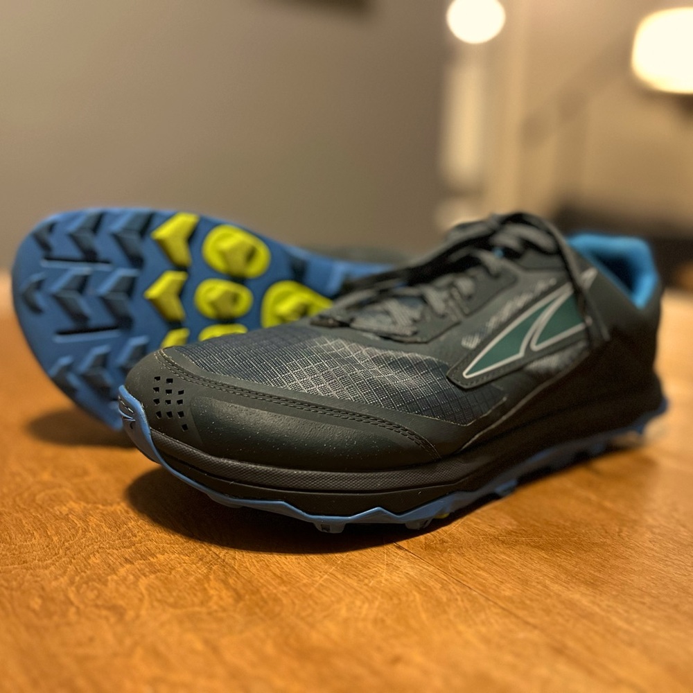 Men’s Altra Lone Peak 5 Low Tennis Shoe 10.5W